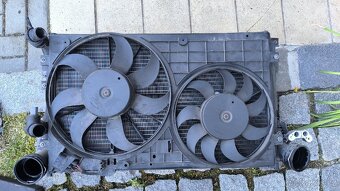 VW GOLF PLUS 1,9TDI BXE díly z auta - 16