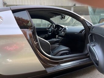 Audi R8 4.2 FSI quattro - 16