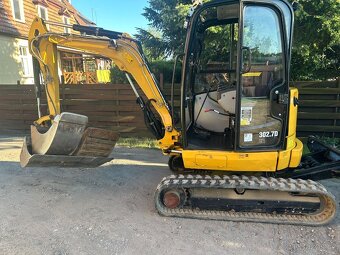 Cat 302.7D Minibagr 3T s naklápěcí hlavou - 16