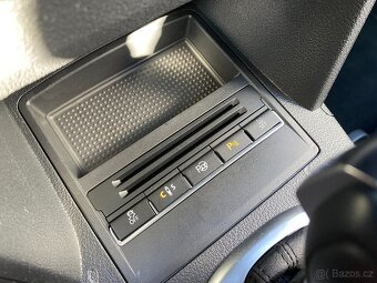 Volkswagen Touran, 2.0 TDI 125kW - DSG-XENON-NAVI - 16