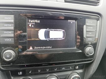 Škoda Octavia combi 2.0tdi - 16