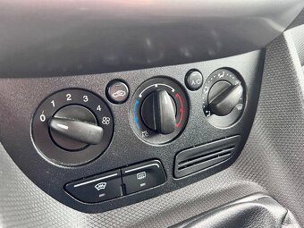 Ford Transit Connect - 16