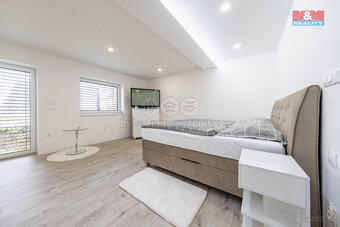 Prodej rodinného domu, 340 m², Kunice, ul. Do Žlábek - 16