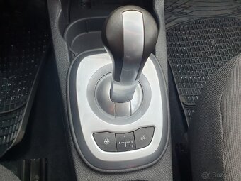 Opel Corsa 1,2i 59kW Automat r.v.2006 - 16