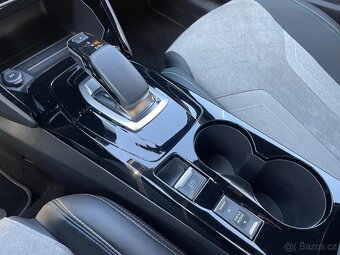 Peugeot e-208 / GT - 16