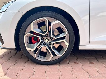 Škoda Octavia 4 RS 2.0 TSI 180kW 2022 - 16