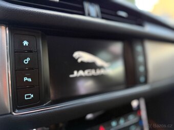 Jaguar XF 2.0d výborný stav - 16