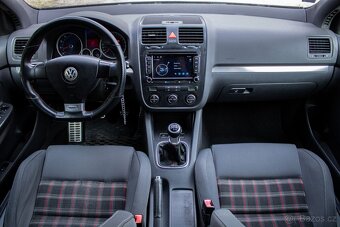 Volkswagen Golf 2.0 GTI ,147kW / AJ NA SPLÁTKY / PROTIÚČET / - 16