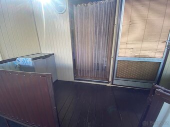 Obytná maringotka - 16