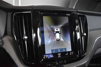 Volvo XC60 B4 AWD INSCRIPTION PANORAMA DPH ČR 1.MAJITEL - 16