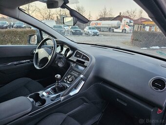 PEUGEOT 3008 2016 1.2 e-THP 96kW,VÝHŘEVY,TEMPOMAT,PARK.SENZ - 16