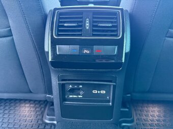 Škoda SUPERB 2.0 TDi EVO DSG MATRIX WEBASTO KAMERA TAŽNÉ 21 - 16
