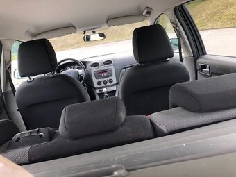 Ford Focus 1.6 - 16