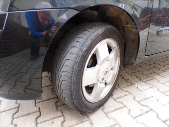 Renault Clio 1,2 i,16V-HNED ODJÍŽDÍTE - 16