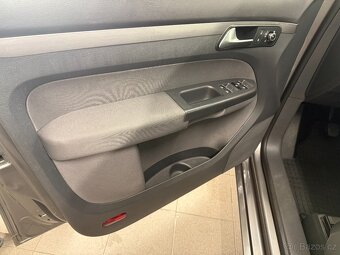 VW Touran 2.0 TDI 103kW, po kompletním servisu - 16