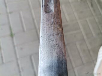 Tesak - 16