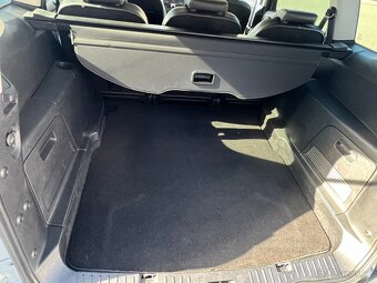 Ford S-MAX 2,0TDCi 120KW TOP STAV - 16