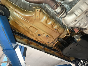 Dodge Durango R/T 5,7L 4x4, tažné, Top výbava, 7míst, servis - 16