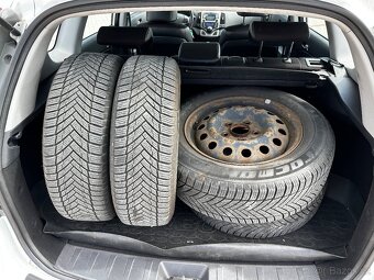 Hyundai i30 CW 1.6 92Kw / 2010 - 16