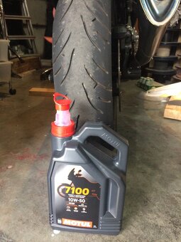 SUZUKI GSX 1100G - 16