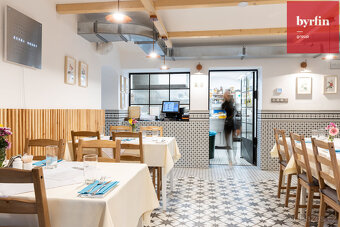 Prodej hotelu ve Vrbně pod Pradědem - 16