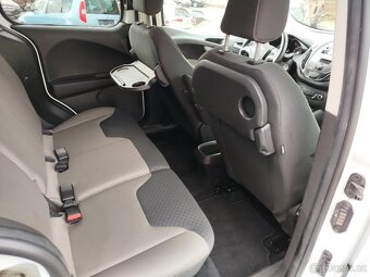 Ford TOURNEO Courier 1,5 TDCi, r.v. 11/2020 najeto 162.131km - 16