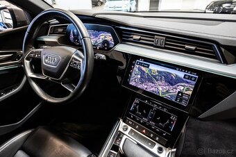 Audi Q8 E-tron 55 Advanced - 16