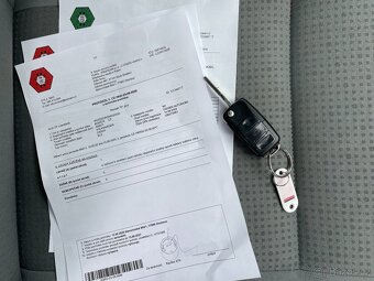 VW Caddy 1,9 TDi Aut.Klima, Tažné, AKU - 16