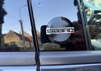 Volkswagen Touran 1,4 TSI SOUND TAŽNÉ PANORAMA benzín - 16