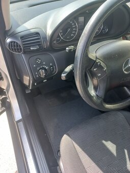 Mercedes-Benz W203 2005 Facelift 2.0 CDI 90 KW - 16