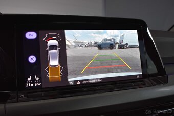 Volkswagen Golf 1.5 eTSI DSG TAŽNÉ ACC WEBASTO DPH - 16