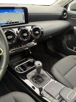 Mercedes-Benz třídy A160 - 16