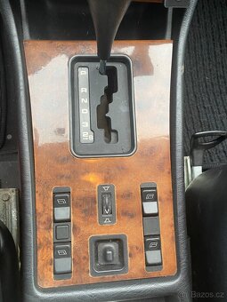 Mercedes Benz W126 380 SE - 16