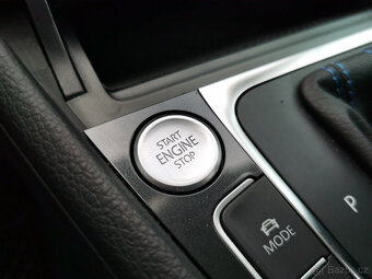 VW e-Golf 36kw, TEPELNÉ ČERPADLO, Super výbava - 16