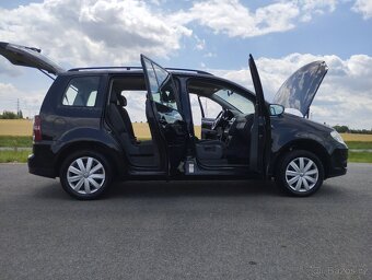 VOLKSWAGEN TOURAN 1,4 TSI NOVÁ STK,7 MÍST - 16