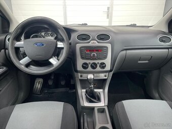 Ford Focus 2,0 TDCi  Duratorq Trend (2010) - 16