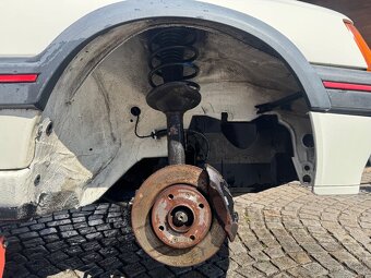 Peugeot 205 CTi - 16