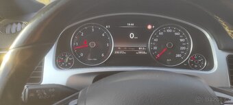 Volkswagen Touareg Exclusive - 16
