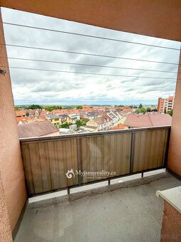 Prodej panelový byt 1+1 se zděným jádrem, 40 m2 - Znojmo, ul - 16