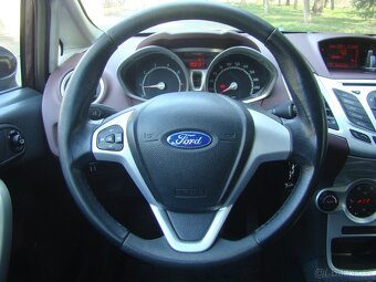 Ford Fiesta 1.4i TITANIUM - 16