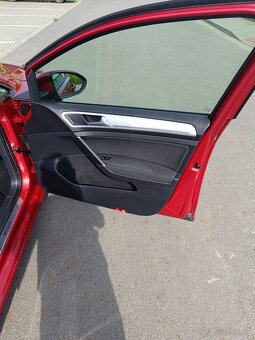 Volkswagen Golf VII 1,4 Tsi dsg výbava CUP - 16