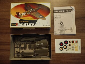 Modely letadel, REVELL, plastové stavebnice. - 16