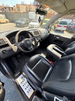 Volkswagen T5 Caravelle 2.0 TDI BI-TURBO 132kW 5 MÍST - 16