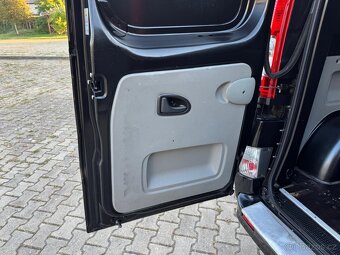 RENAULT TRAFIC 2.0DCI 84KW LONG BLACK EDITION R.V.2013 - 16