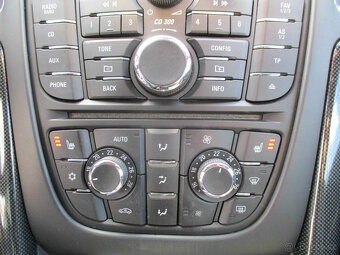 Opel Cascada Cabrio 1,6 TURBO 125kw Cosmo LED 2013 - 16