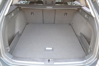 Volkswagen Passat 2.0 TDI DSG FULL LED ACC - 16