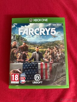 Microsoft Xbox One X, 1 TB - 16