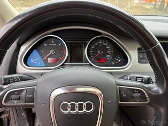 Audi Q7 7 mist 3.0 tdi 176 kW tazne webasto - 16