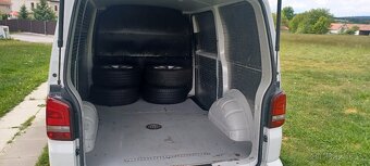 Volkswagen Transporter T5 - 16
