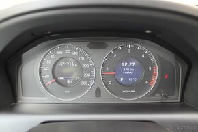 Volvo XC60 2.4D5 120kW AWD Automat+Navi+Kamera+Tažné - 16